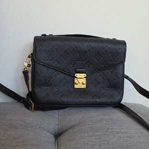 Black Crossbody Bag